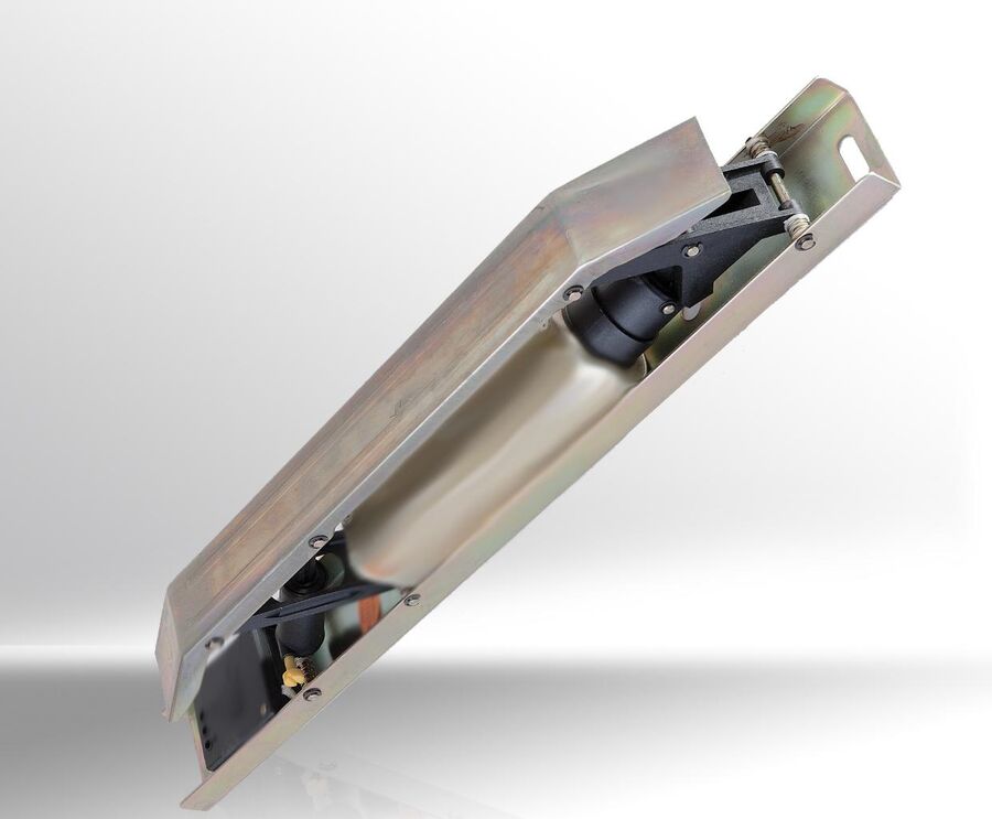 Metal door mechanism component